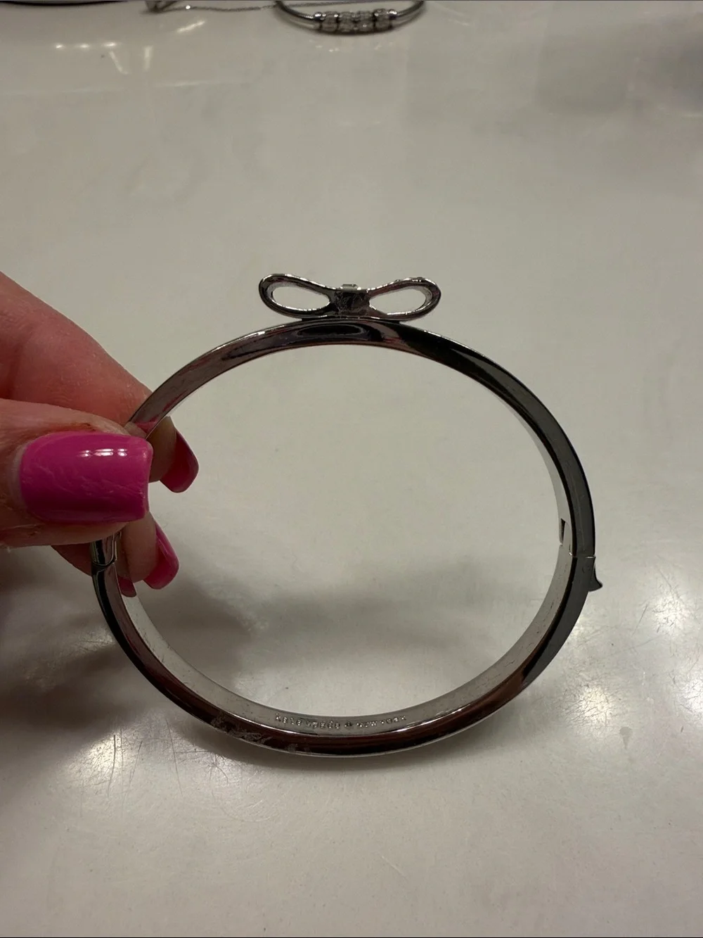 kate spade silver-tone engraved bangle - Picture 4 of 5